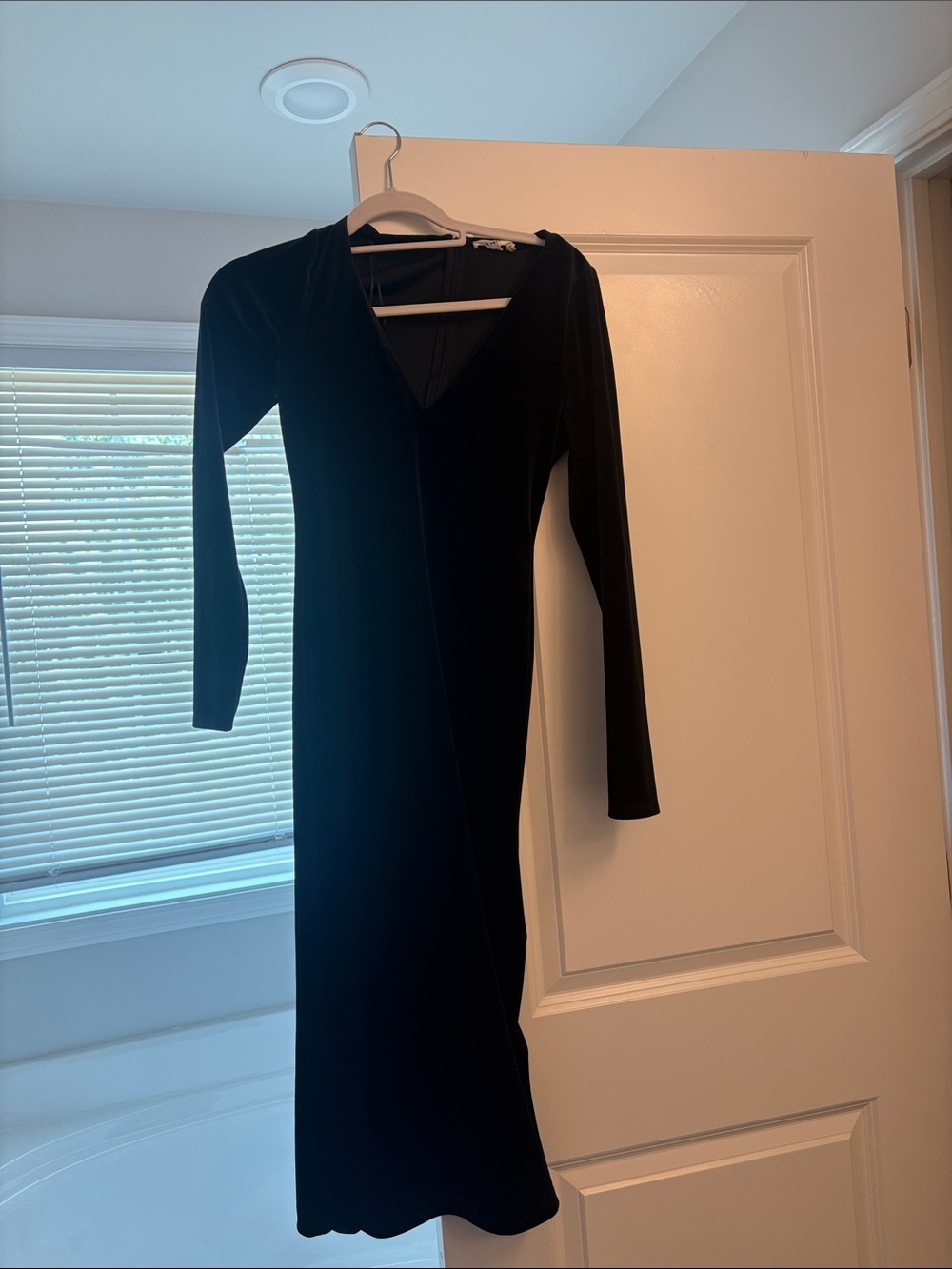 Good American Black Long-Sleeve Midi Dress